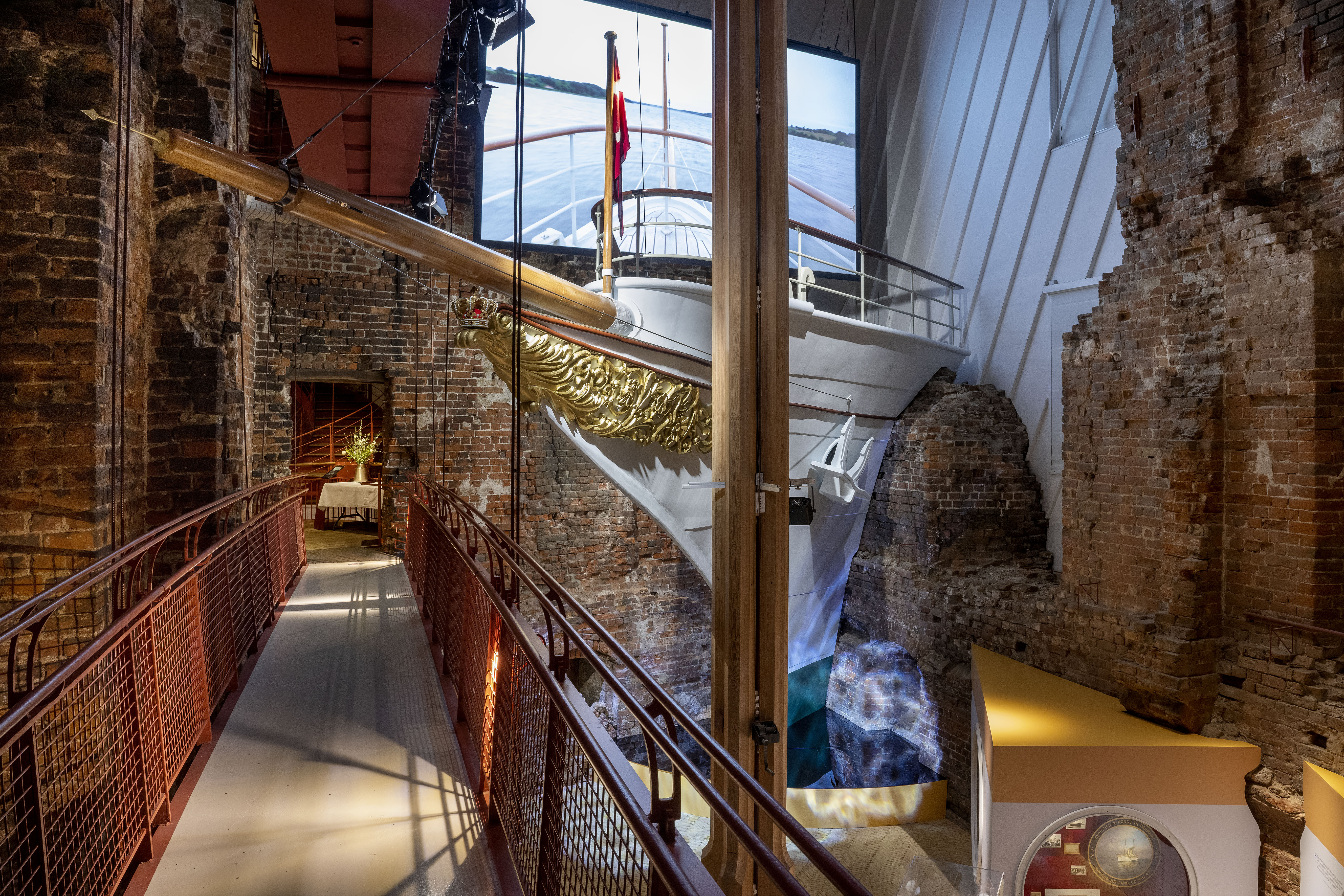 Kongeskibet Dannebrog på Koldinghus