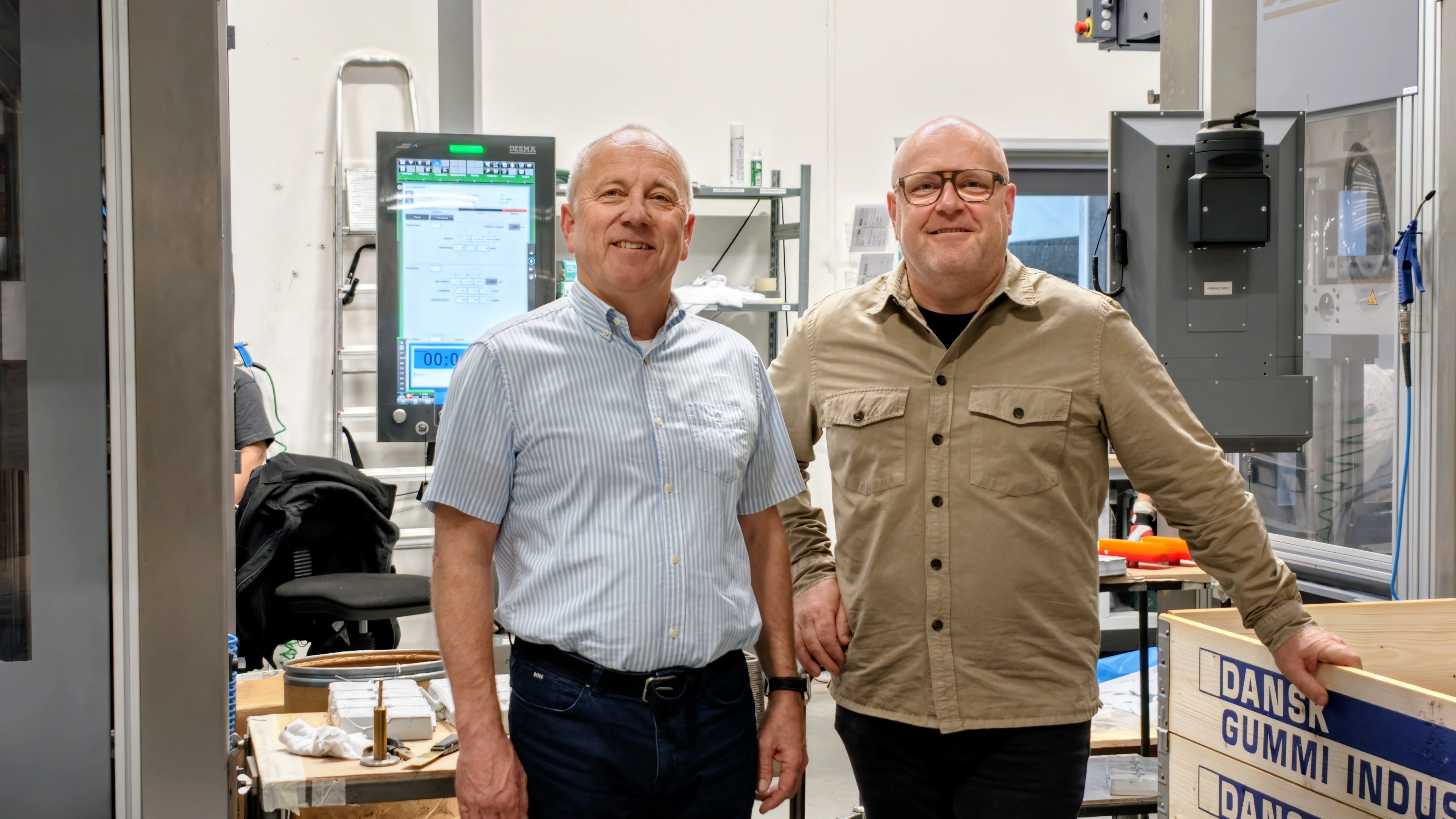 Christian (tv) og Peter Thomsen er fjerde generation Dansk Gummi Industri, der for nyligt blev solgt til virksomeheden Polytech fra Bramming.