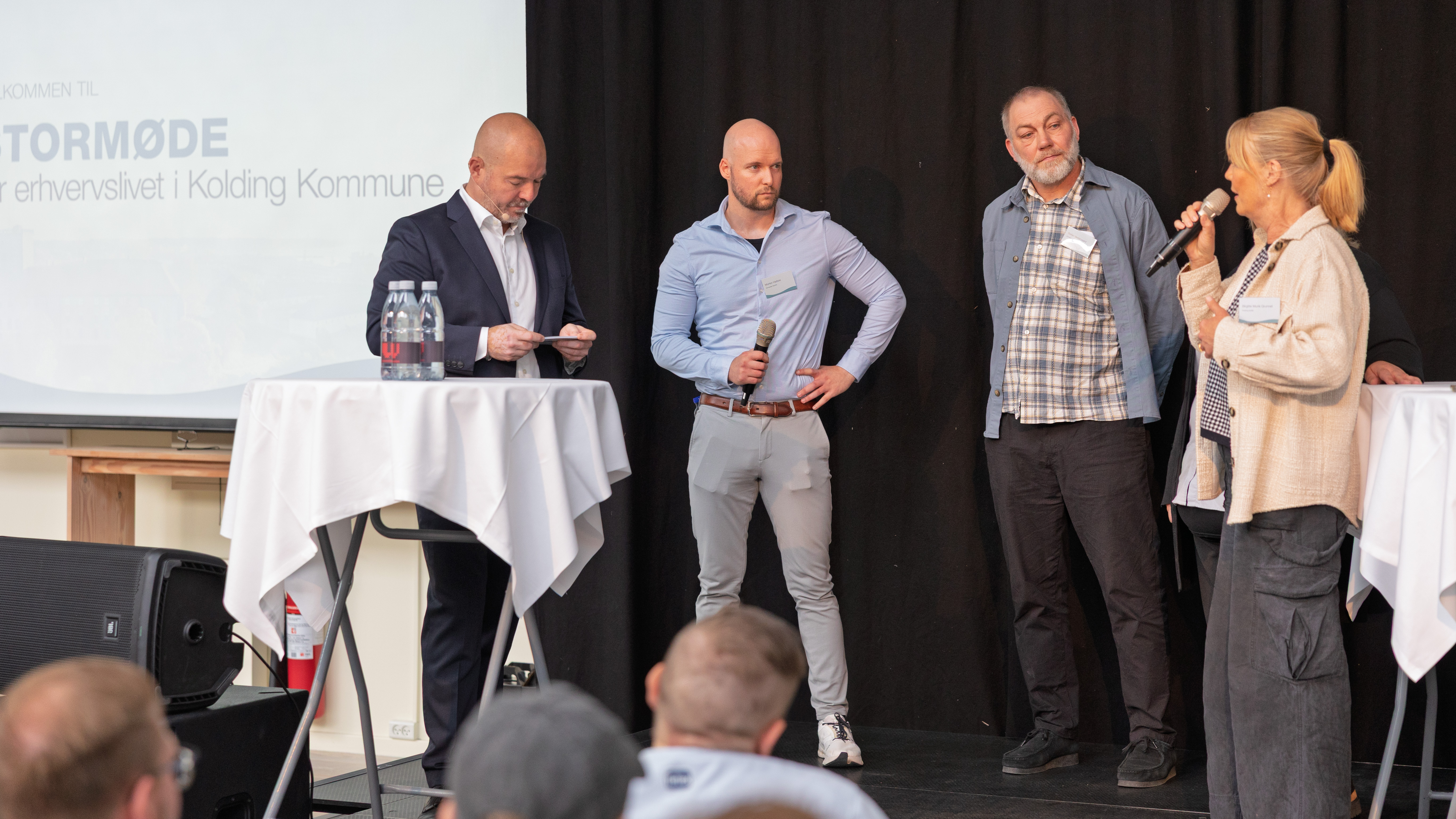 Fra venstre: Morten Bjørn Hansen (direktør for Business Kolding), Morten Harboe (Head of Ecostruxure IT Services i Schneider Electric), Stefan Vestergaard (Bygge- og udviklingschef i Alfabo), Dorthe Nielsen (Føtex i Kolding) og Birgitte Munk Grunnet (Medlem af Kolding Byråd for Socialdemokratiet og bl.a. Formand for Arbejdsmarkedsudvalget). Foto: Henrik Nordstrøm Holm