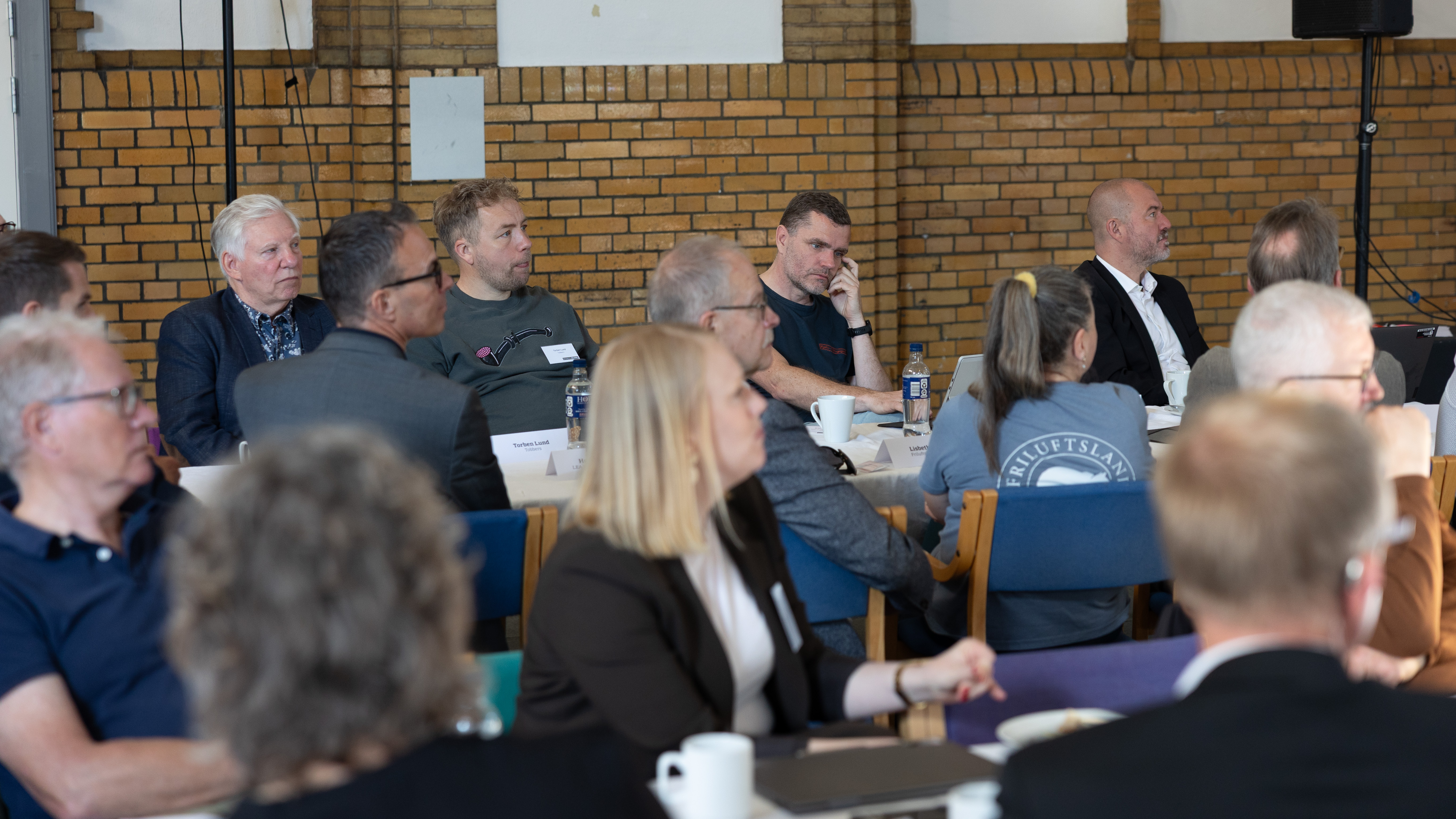 Repræsentantskabet består af 34 medlemmer fra det lokale erhvervsliv, uddannelsesinstitutioner og politiske repræsentanter 