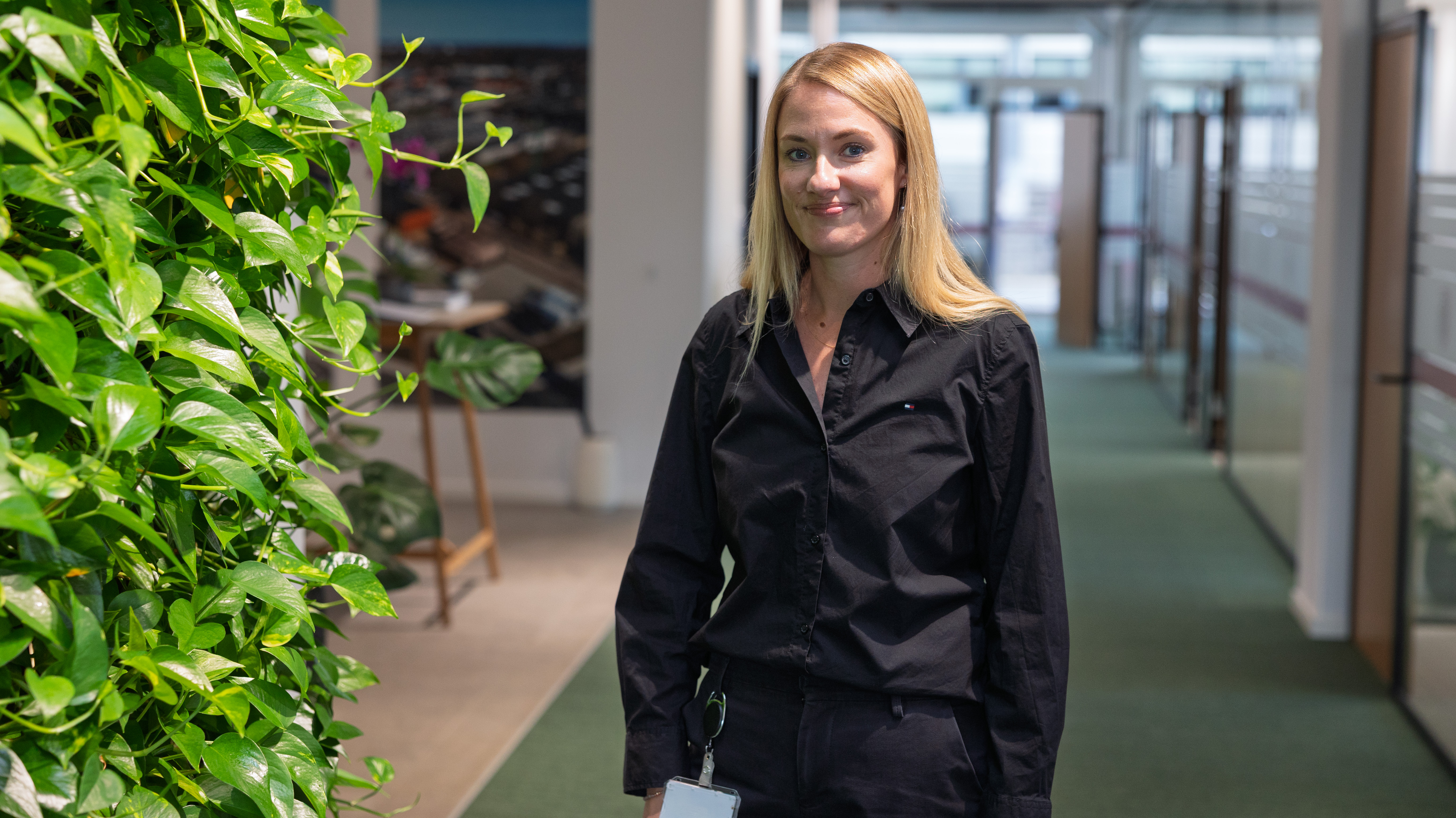 Malene Buch Salling er HR-ansvarlig hos elektrikervirksomheden Synik i Kolding. Virksomheden har gennem forløbet "Skab fremtidens attraktive arbejdsplads" sat fokus på nogle af de lidt blødere værdier, der er vigtige for rekruttering og fastholdelse. Foto: Henrik Nordstrøm Holm